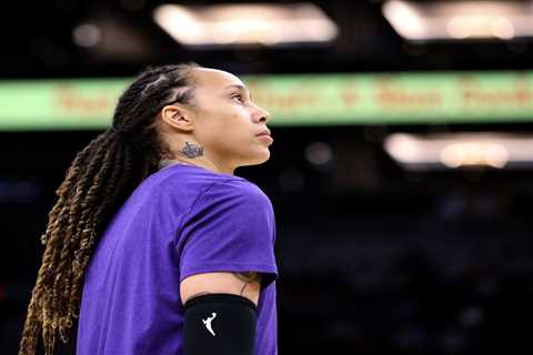 Russia Detains WNBA Star Brittney Griner For Possessing Cannabis Vape Cartridges