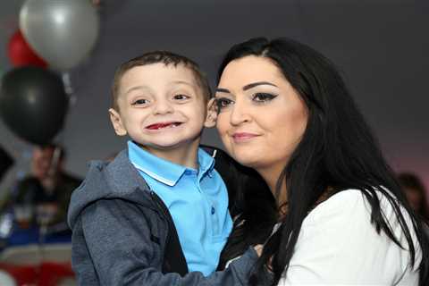Bradley Lowery’s mum makes heartbreaking vow to son 5 years after his death & says ‘it’s a..