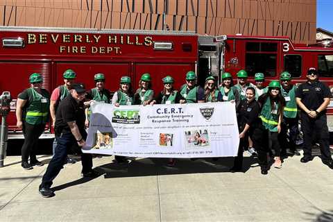 Beverly Hills Community Members Train for Disaster