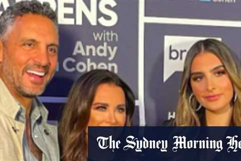 Mauricio Umansky arrives in Sydney without his Beverly Hills housewife