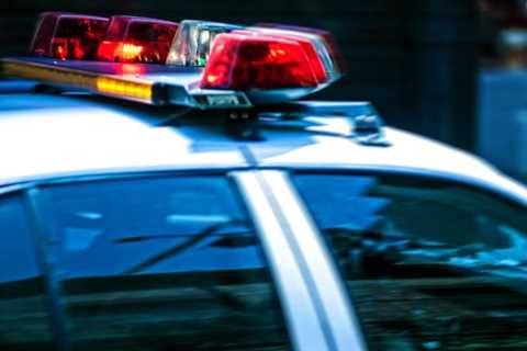 Authorities pursue fleeing driver in San Fernando Valley