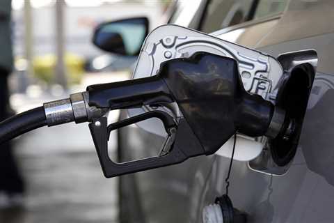 Gas prices in LA, Orange counties set Labor Day records for 2nd consecutive year