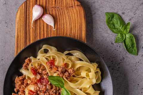 Slow Cooker Spaghetti Bolognese | Slimming World Friendly Recipe
