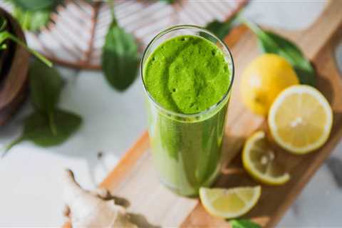To Juice or Not to Juice? All About Detoxing