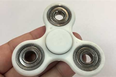 White trilobe anxiety stress reliever fidget spinner toy giveaway