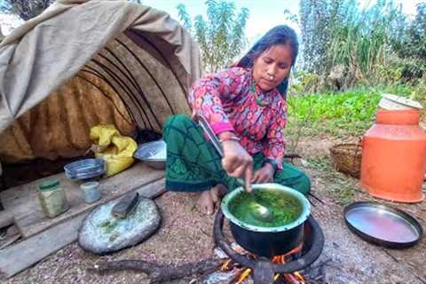 organic Nepali Himalayal Village Food || Sisno Roti Cooking and Eating ||Pure Nepali kitchen🇳🇵