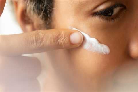 Using Non-Comedogenic Products to Prevent Acne