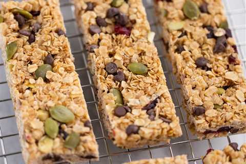 Organic Nut Granola Bar Recipes For a Healthy Snack on the Go
