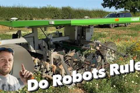 Episode 15, 14th August 2022:  Farm robot & organic dairy farming