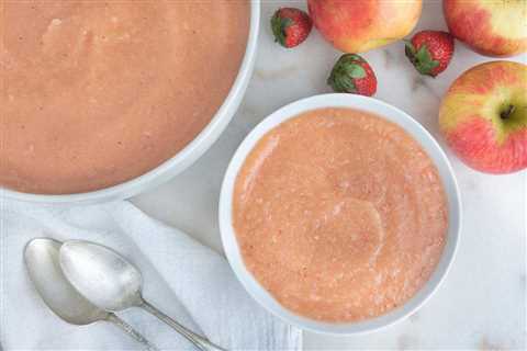 Easy Strawberry Applesauce