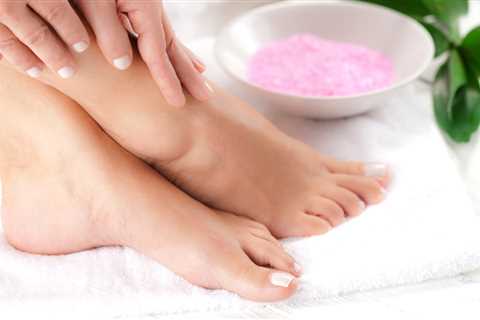 How to Make a Relaxing Foot Bath – Footcare Basics