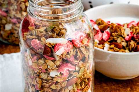 Strawberry Granola