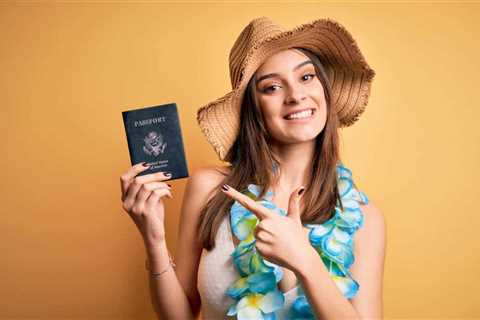 Top 10 Basic Travel Lessons People Confessed Learning Embarrassingly Late