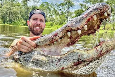 This Giant Alligator was Eating my friends Livestock!
