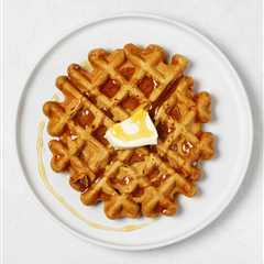 The Best Fluffy Vegan Pumpkin Waffles