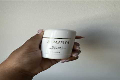 Is Tinted Deodorant the Solution to Underarm Hyperpigmentation?