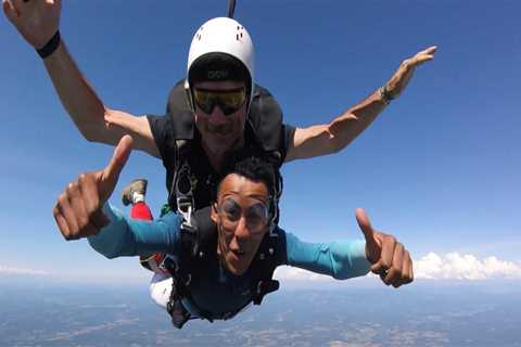 Why Tandem Skydiving Is An Ideal Outdoor Fitness Activity In Portland, Oregon?