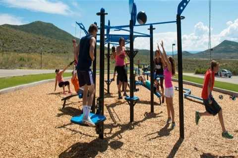 How Outdoor Fitness Communities Help Build Stronger Connections With Local Restaurants